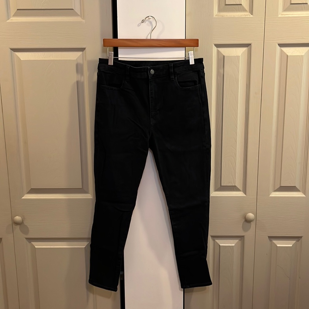 American Eagle Super High Rise Jegging
